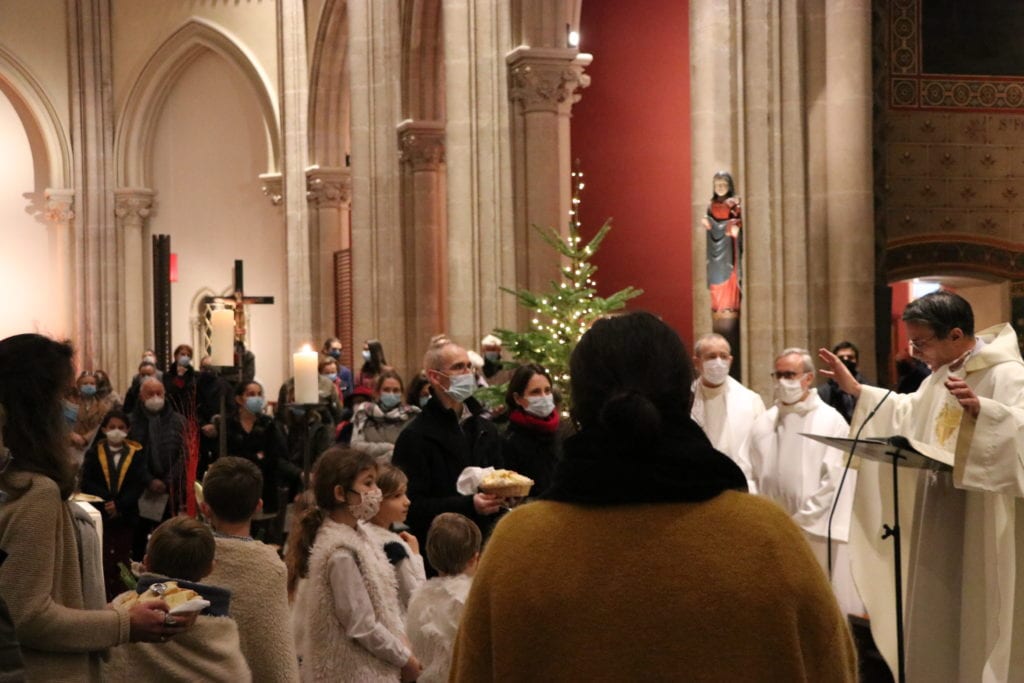 MESSE DE NOËL AU PAS DES ENFANTS Eglise Saint Ignace